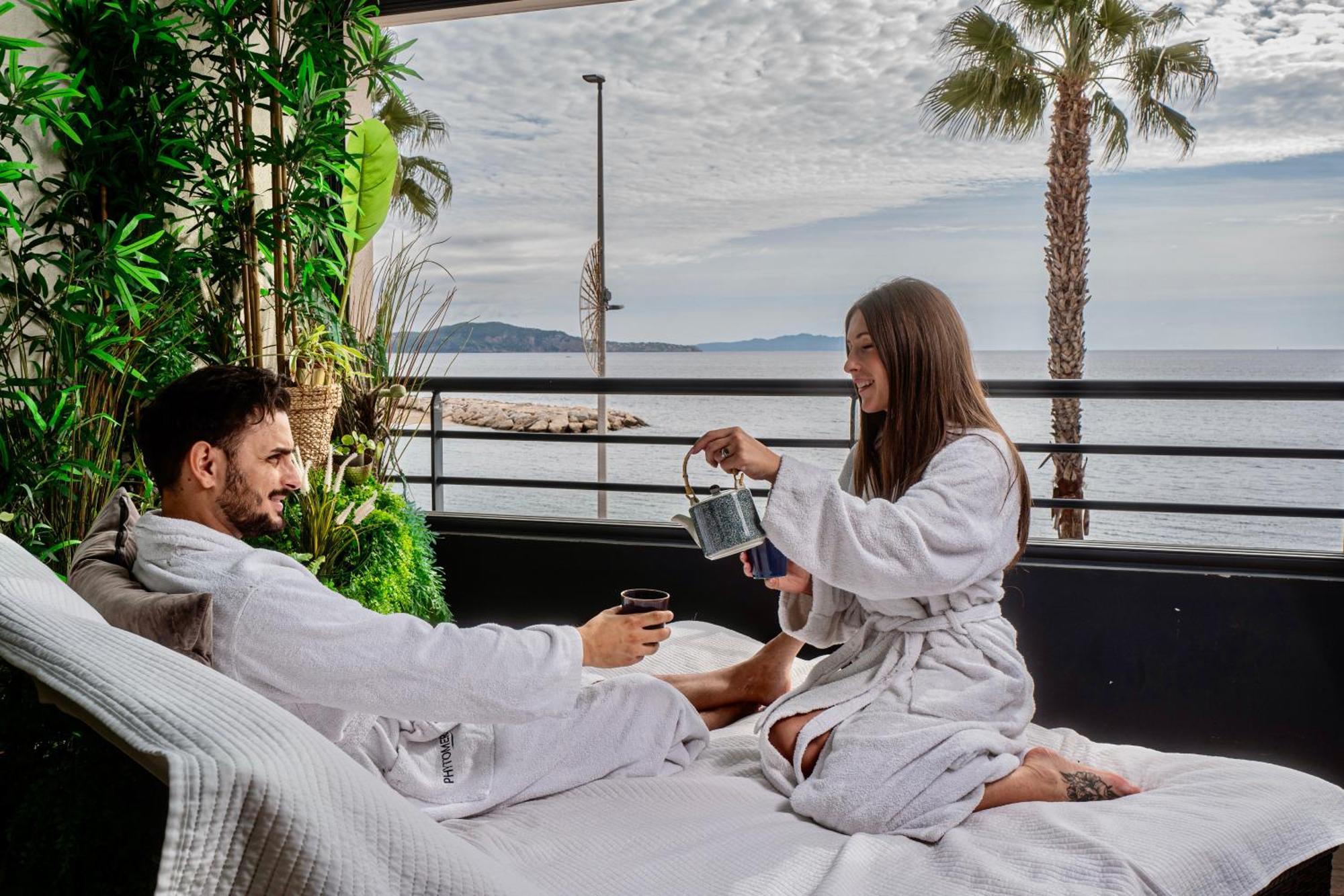 Blue Summer Vibes Mini Studio For Two, Ac, Parking, Beach At 50M, Spa Access -2 La Ciotat Bagian luar foto